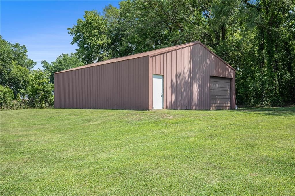 8808 D Highway — photo 8