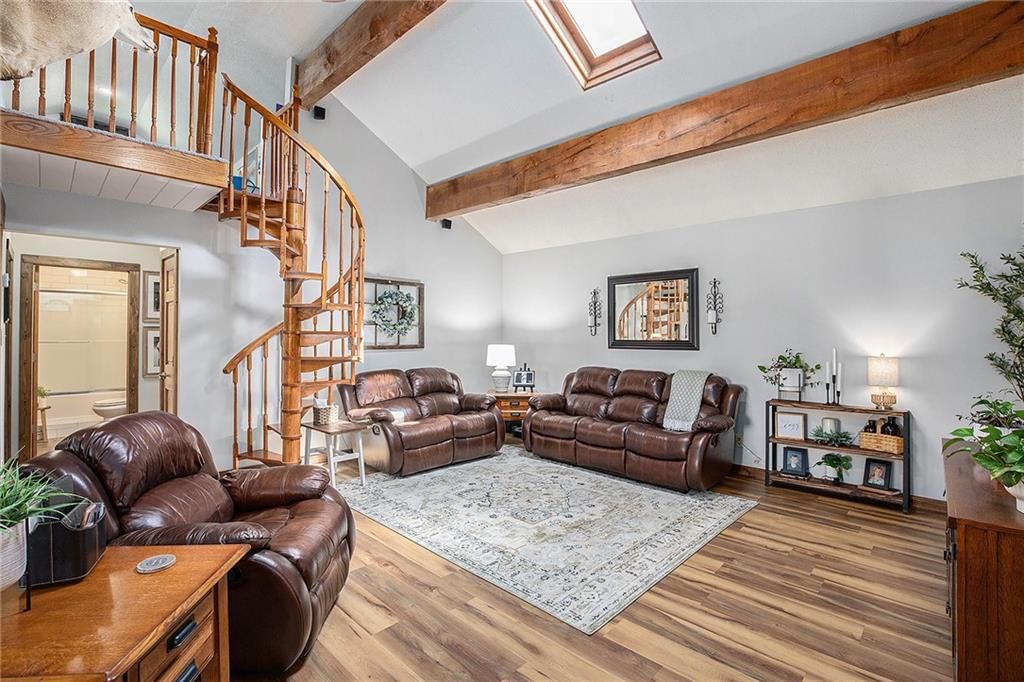 8808 D Highway — photo 10