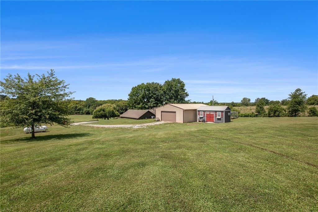8808 D Highway — photo 33