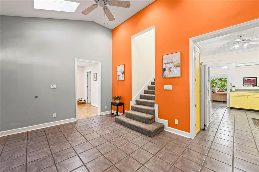 5407 Halsey Street — photo 5