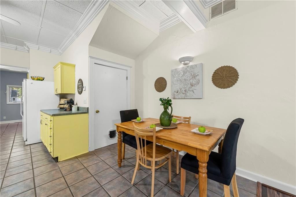 5407 Halsey Street — photo 9