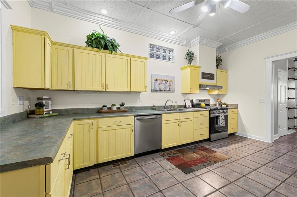 5407 Halsey Street — photo 14