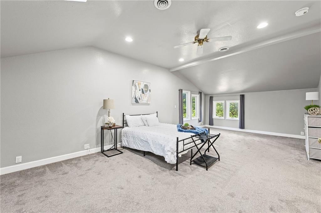 5407 Halsey Street — photo 20