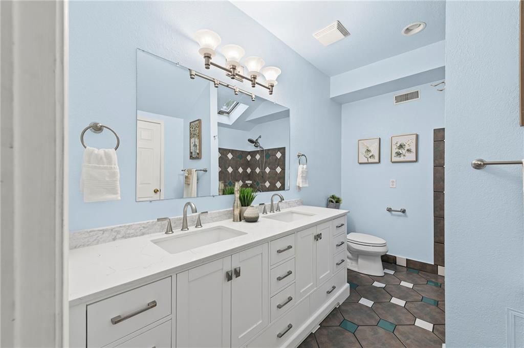 5407 Halsey Street — photo 22