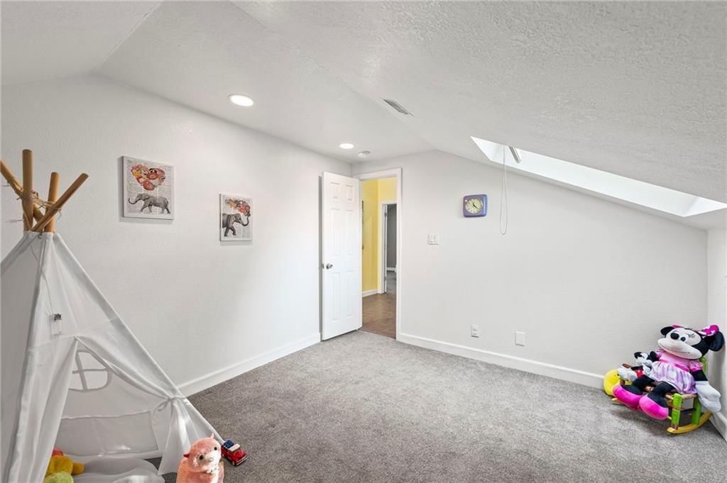 5407 Halsey Street — photo 25