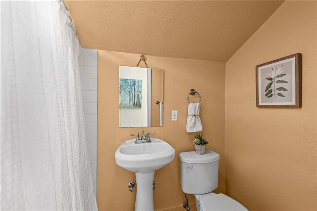 5407 Halsey Street — photo 26