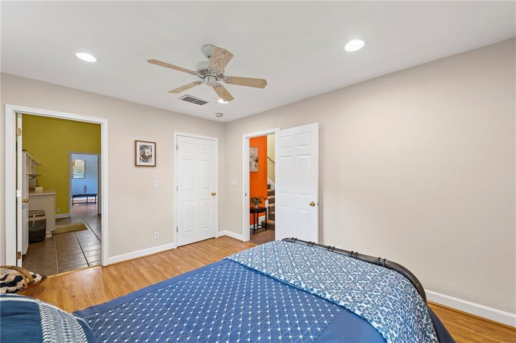 5407 Halsey Street — photo 28