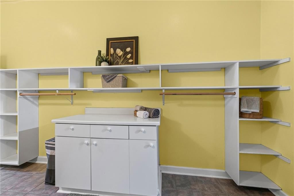 5407 Halsey Street — photo 31