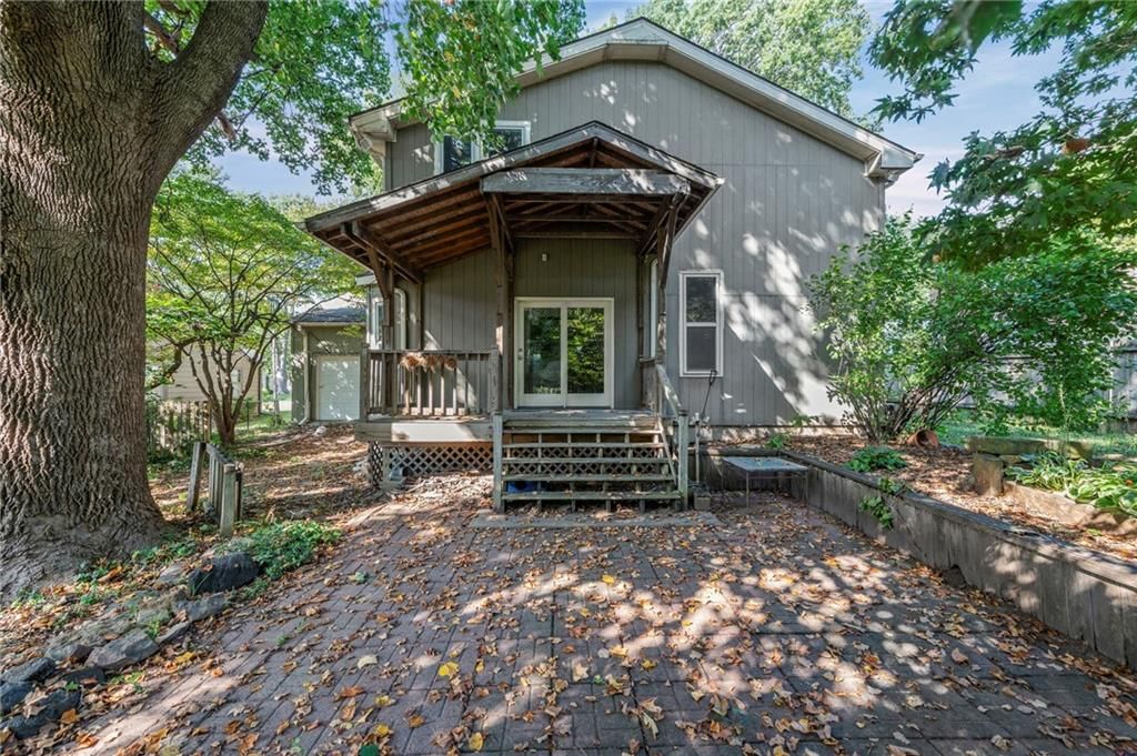 5407 Halsey Street — photo 37