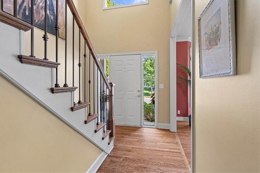 Photo 5 of 41 - 8957 W 125th Terrace