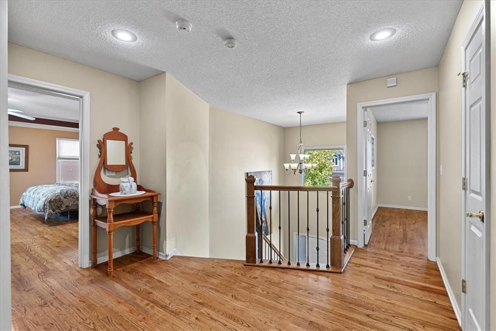 Photo 18 of 41 - 8957 W 125th Terrace