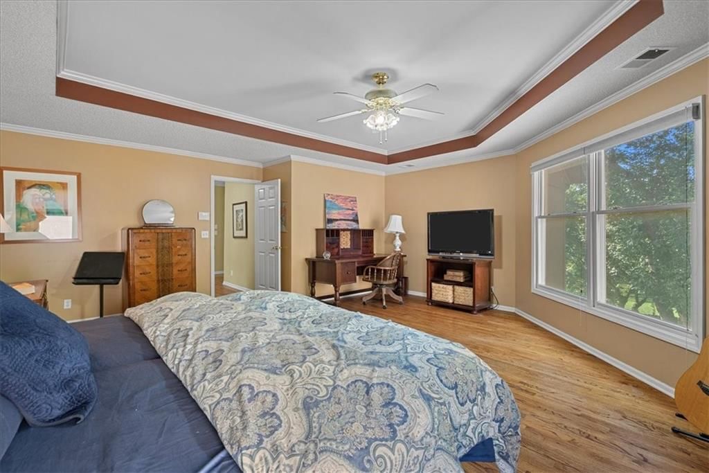 Photo 19 of 41 - 8957 W 125th Terrace