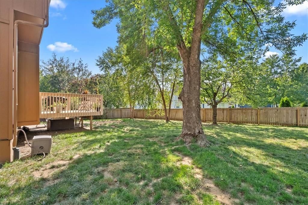 Photo 40 of 41 - 8957 W 125th Terrace