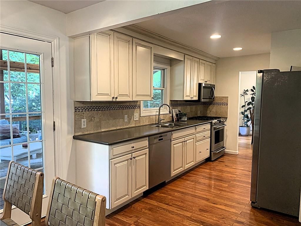 2206 W 121 Street — photo 25