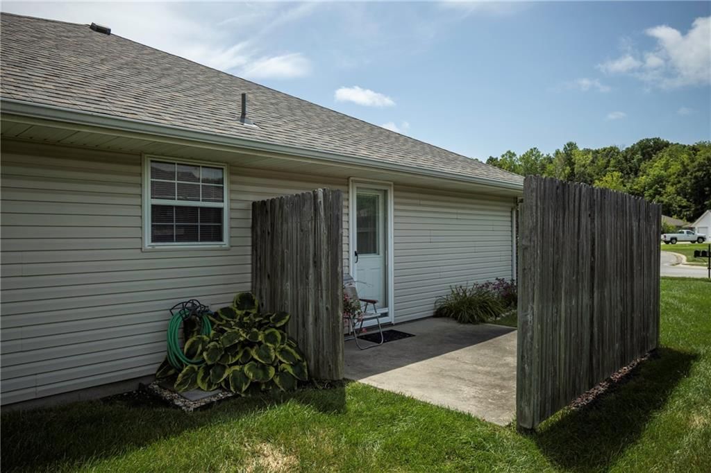 Photo 22 of 26 - 1414 SW Blue Branch Drive