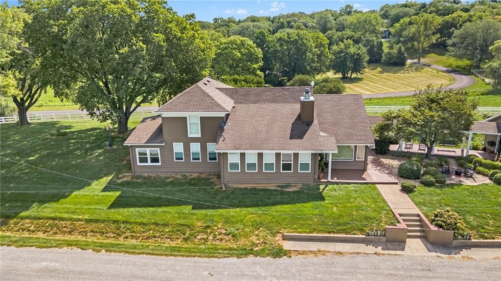16695 B Highway — photo 14
