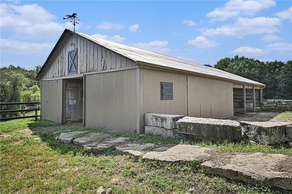 16695 B Highway — photo 45