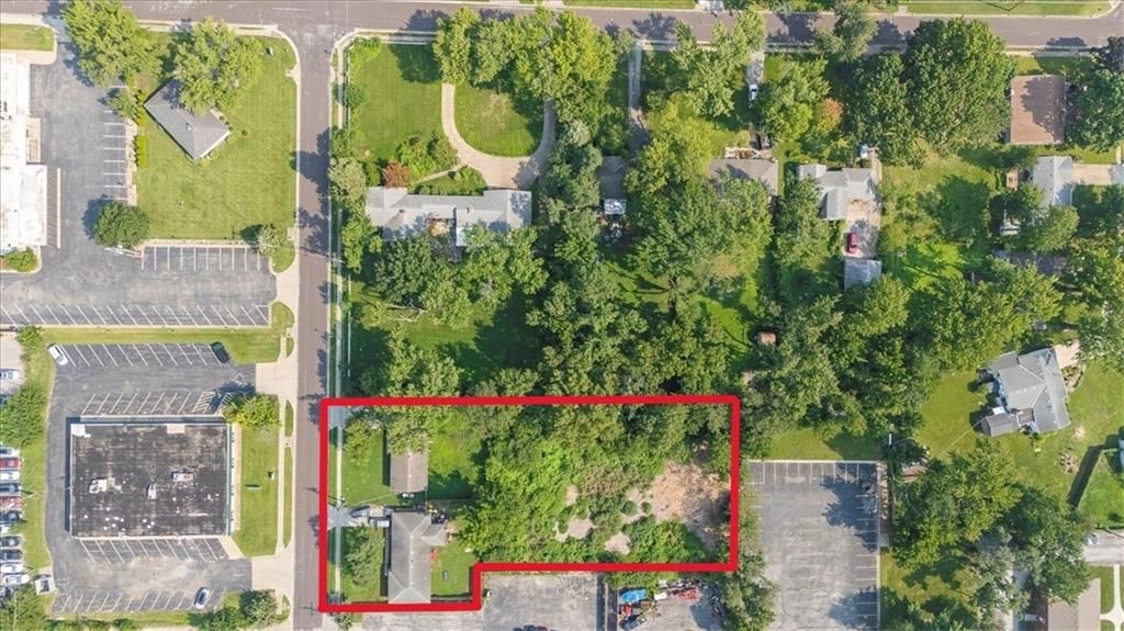 8231 Travis Street — photo 2