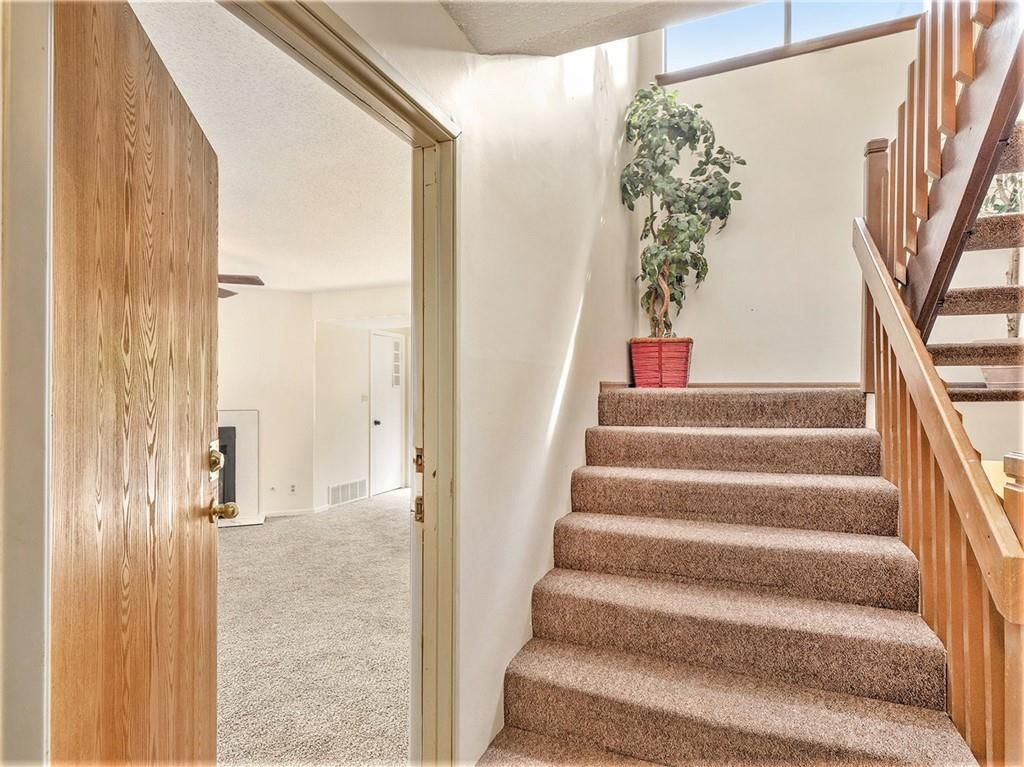 8153 Holmes #203 Road — photo 3