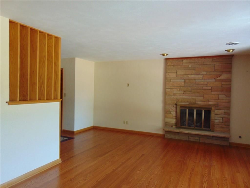 Photo 41 of 70 - 1701 Wren Street