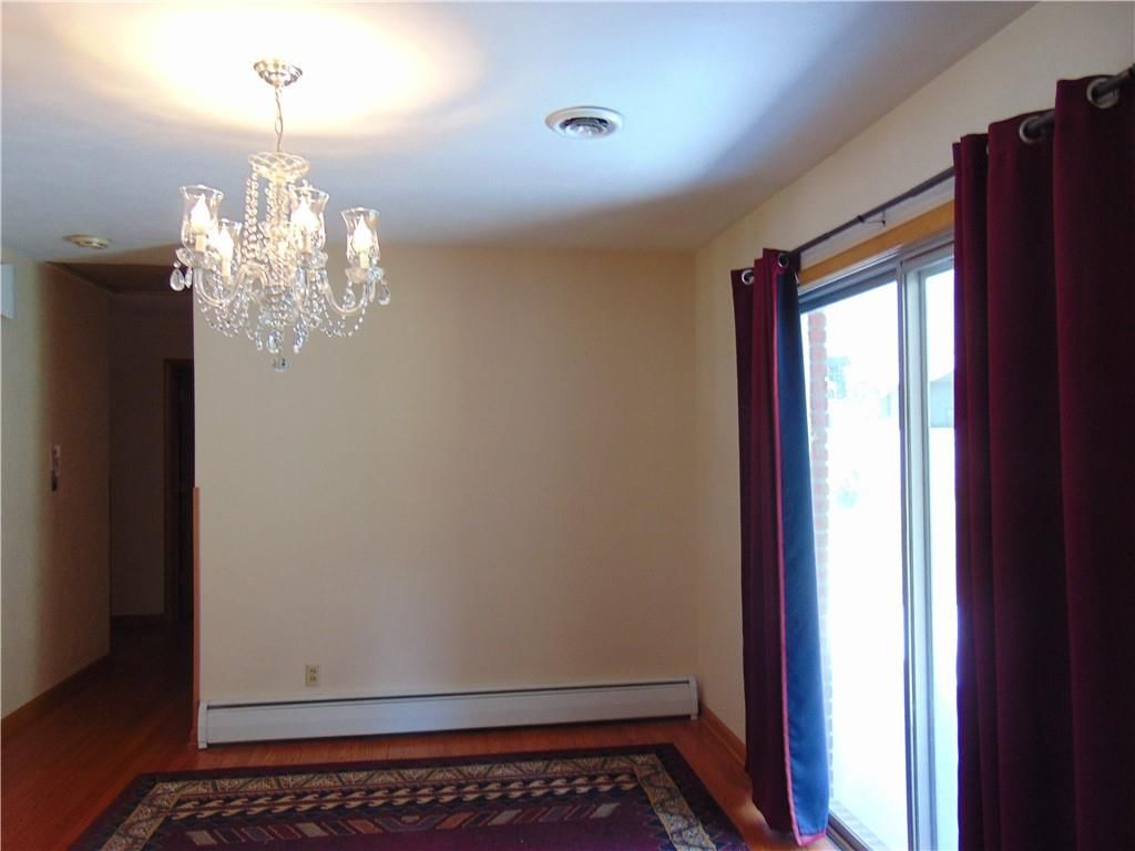 Photo 46 of 70 - 1701 Wren Street