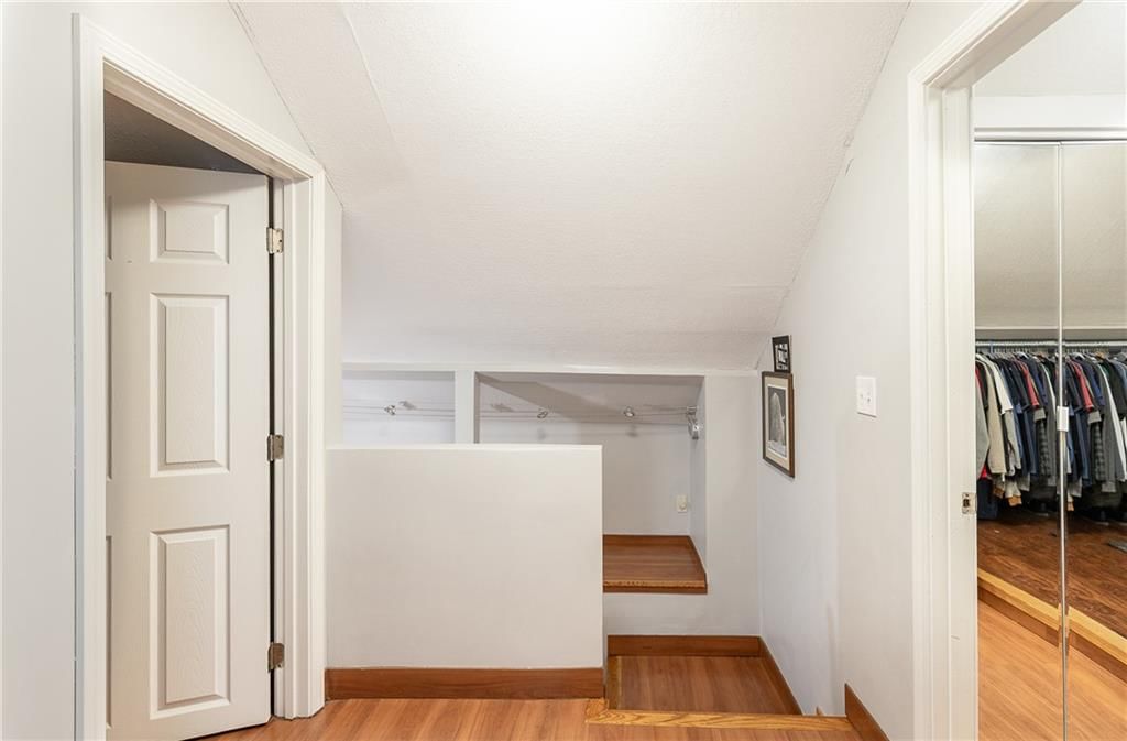 Photo 22 of 41 - 7632 Reinhardt Drive