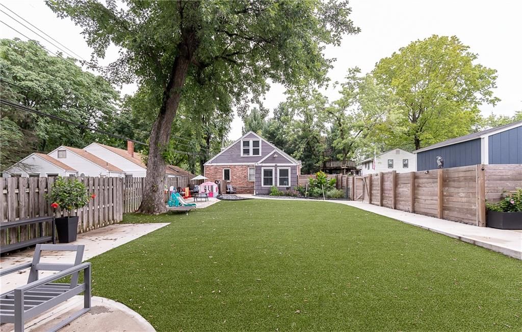 Photo 32 of 41 - 7632 Reinhardt Drive