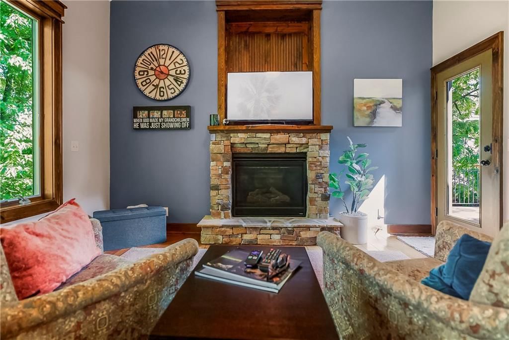 Photo 17 of 50 - 26142 W 108th Terrace