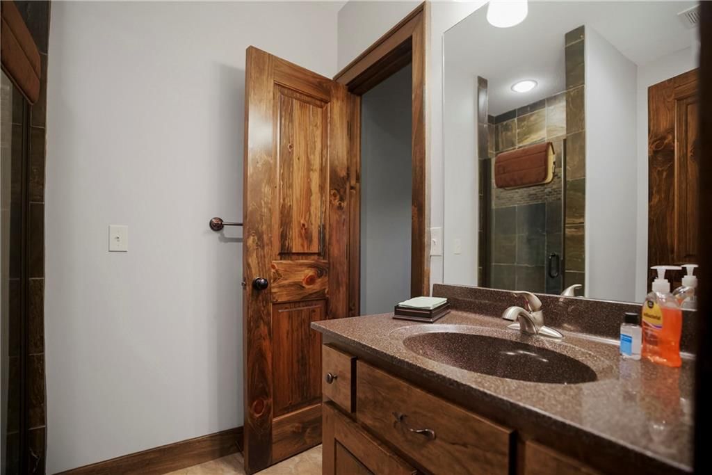 Photo 39 of 50 - 26142 W 108th Terrace
