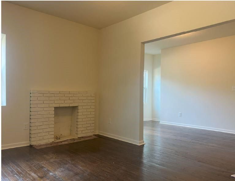 2305 E 37TH Street — photo 9