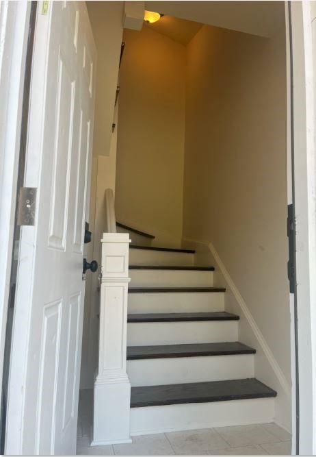 2305 E 37TH Street — photo 12