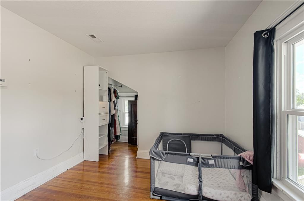 Photo 20 of 36 - 206 N Jefferson Street