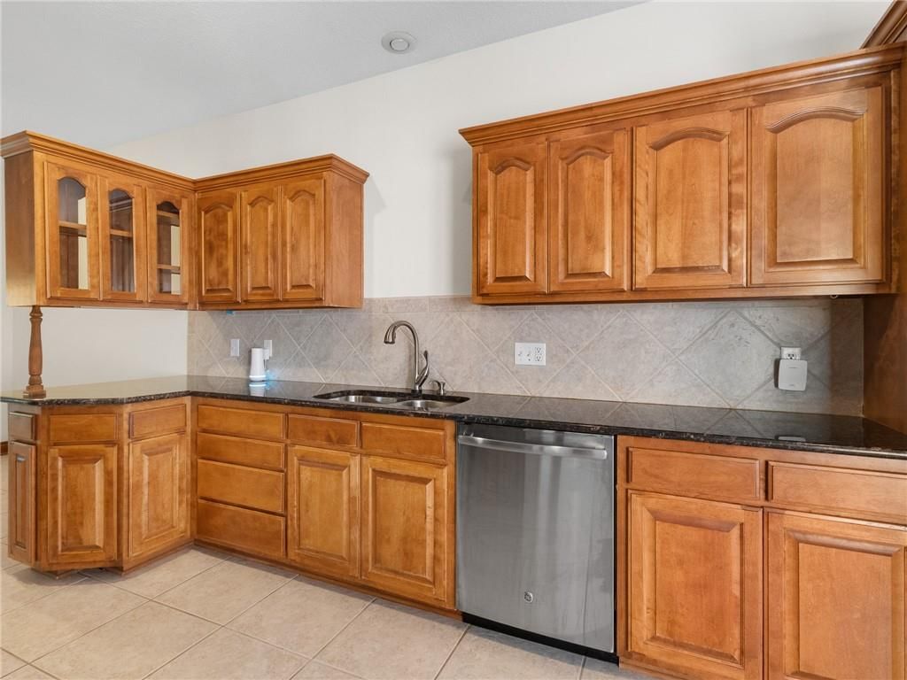 9755 N Lucerne Avenue — photo 7