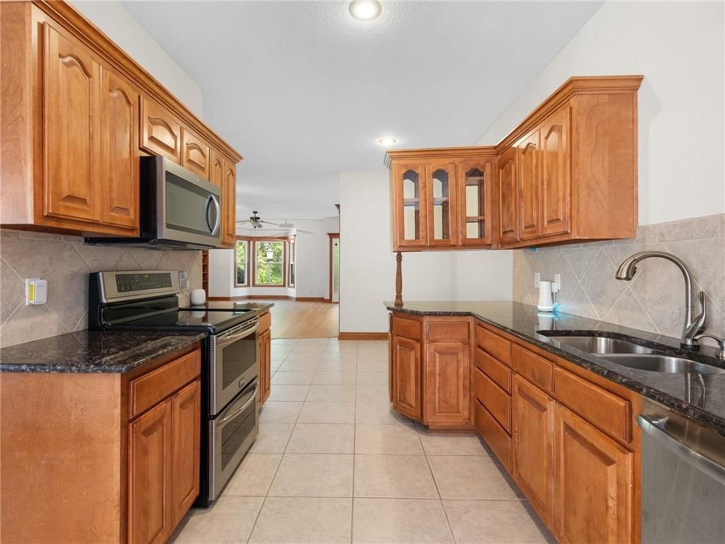 9755 N Lucerne Avenue — photo 8