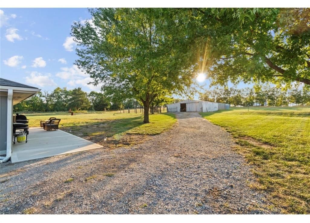 Photo 39 of 40 - 20900 S Moonlight Road