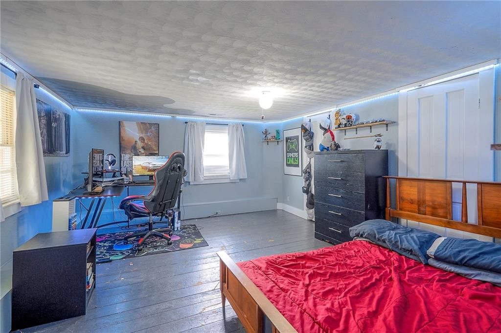 Photo 25 of 34 - 22000 E 175th Street
