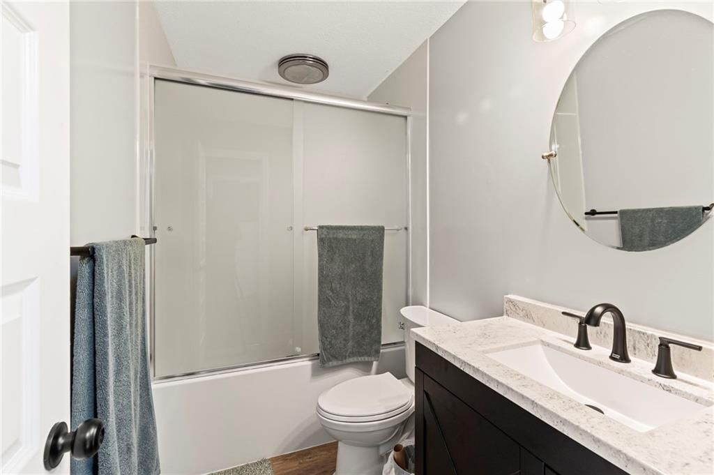 Photo 15 of 27 - 709 E Prospect Street