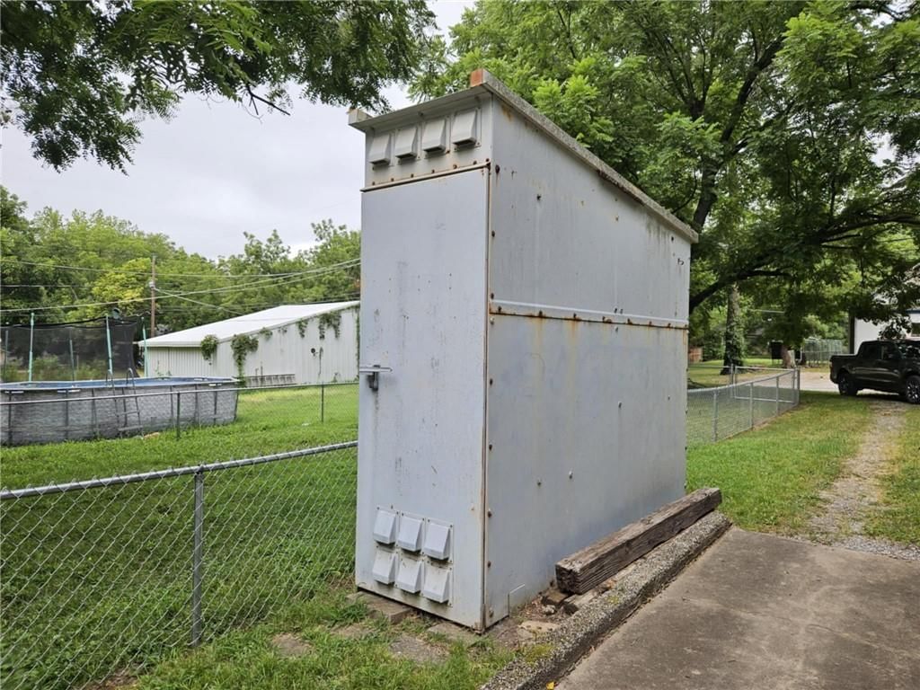 118 W Jefferson Street — photo 13