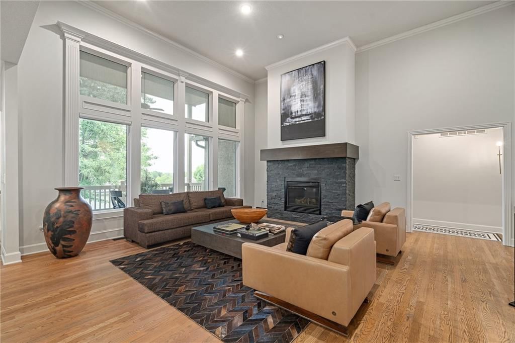 9906 Fountain Circle — photo 15
