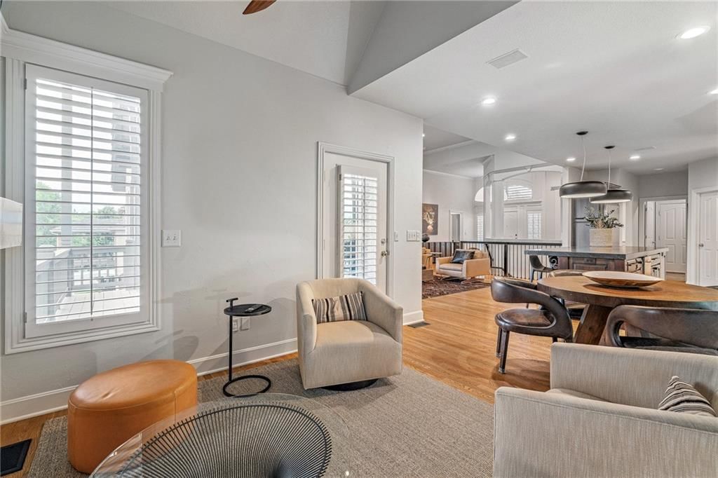 9906 Fountain Circle — photo 25