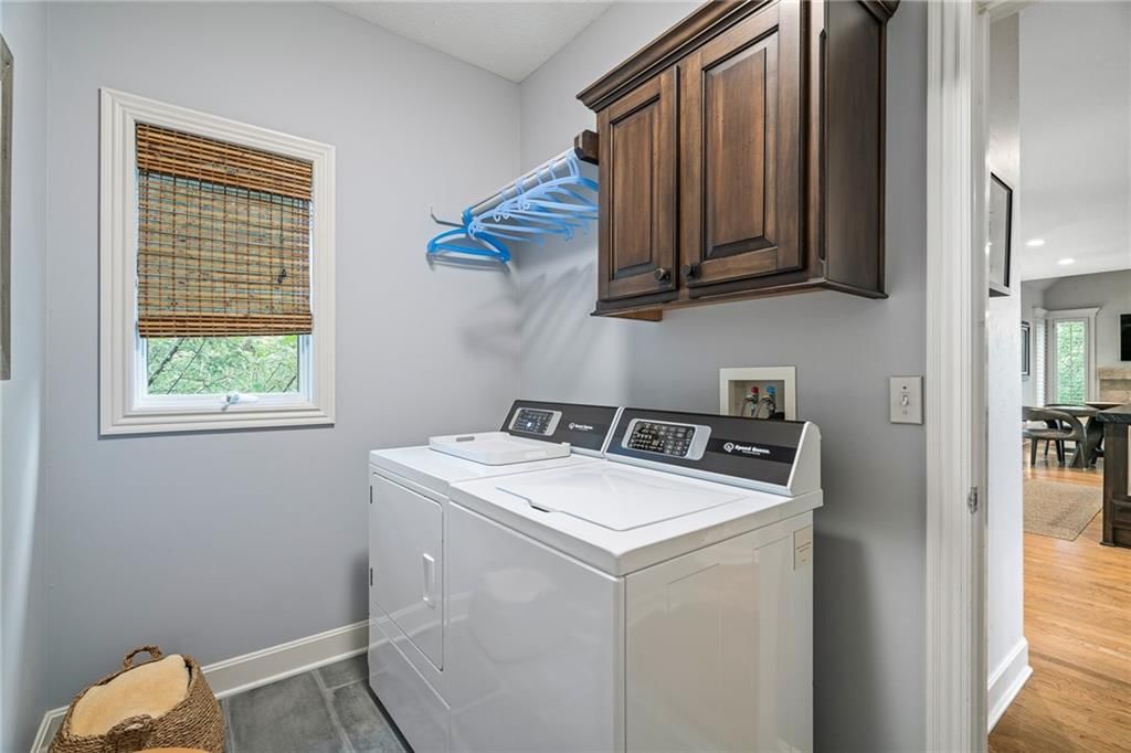 9906 Fountain Circle — photo 27