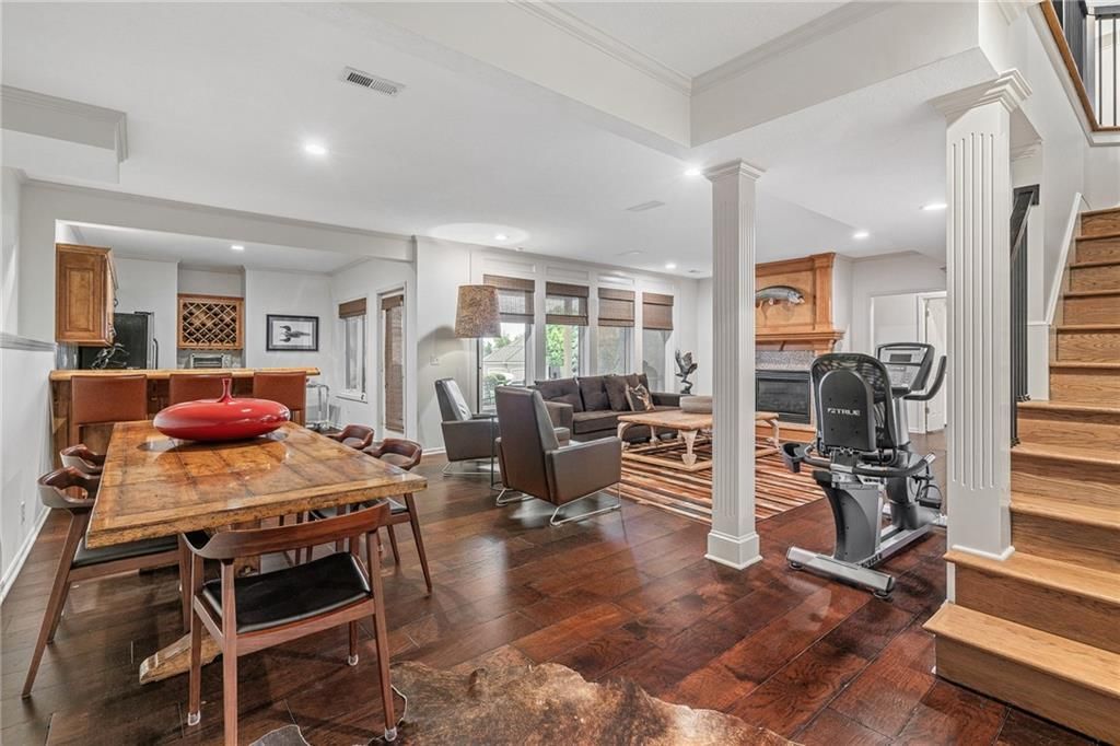 9906 Fountain Circle — photo 38