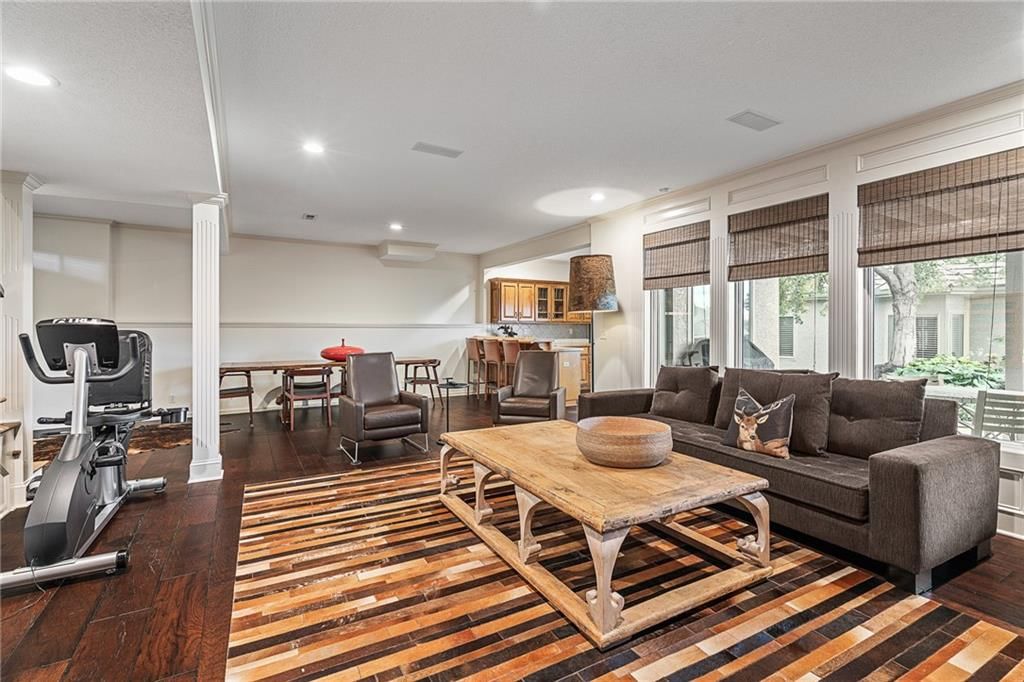 9906 Fountain Circle — photo 43