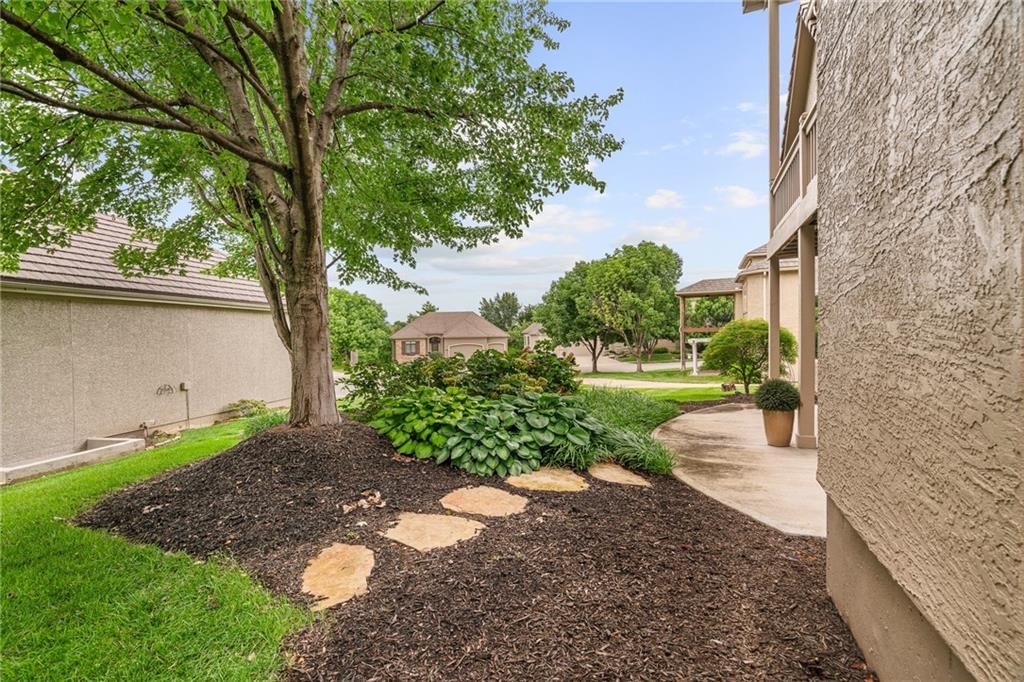 9906 Fountain Circle — photo 62