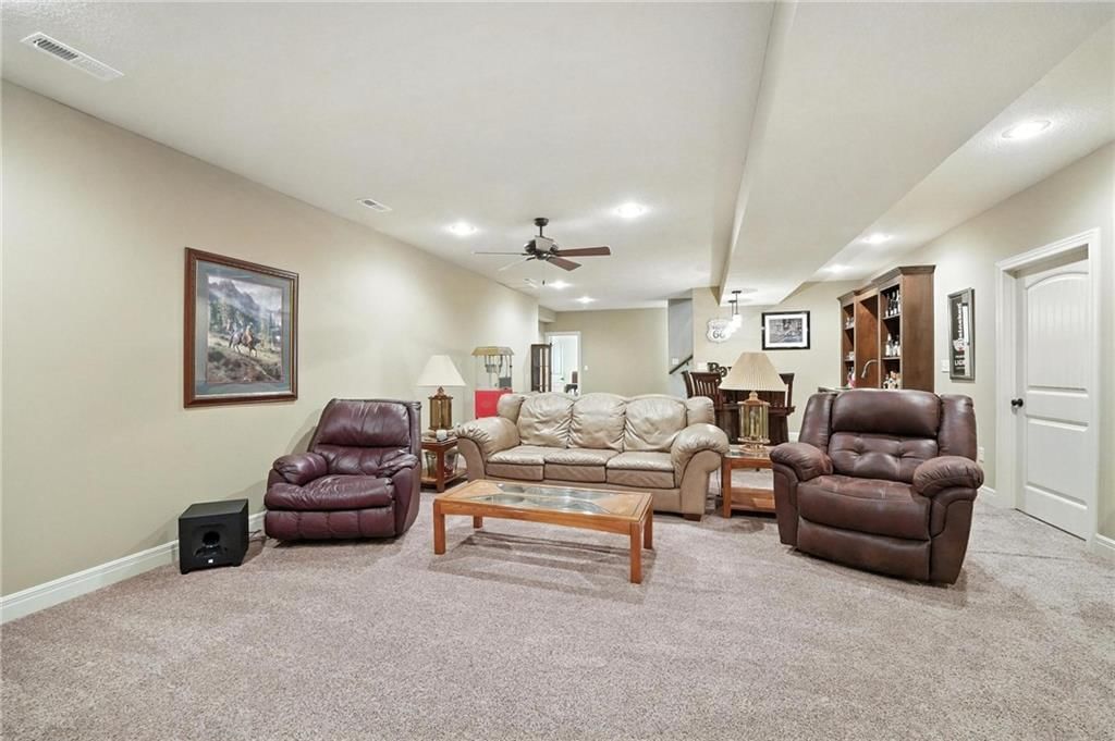 9208 SW WHISPY Way — photo 38