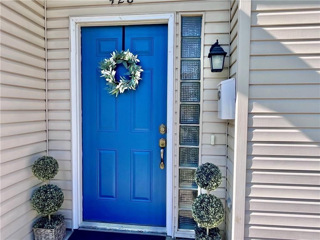 428 W Sycamore Street — photo 6