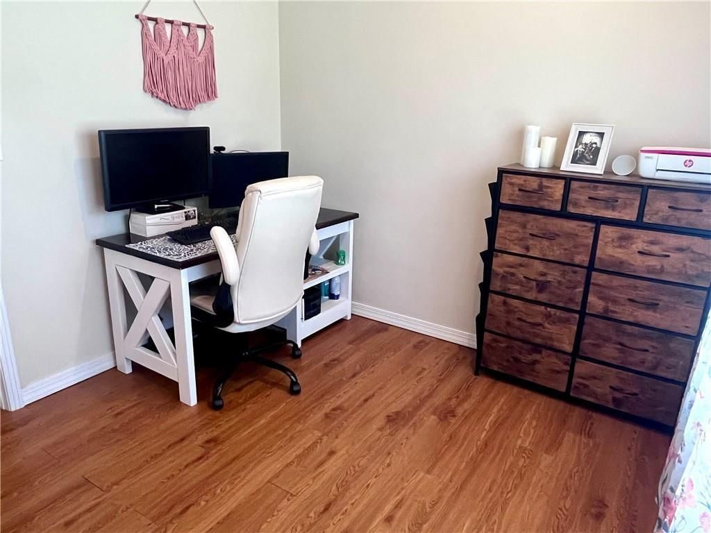 428 W Sycamore Street — photo 21