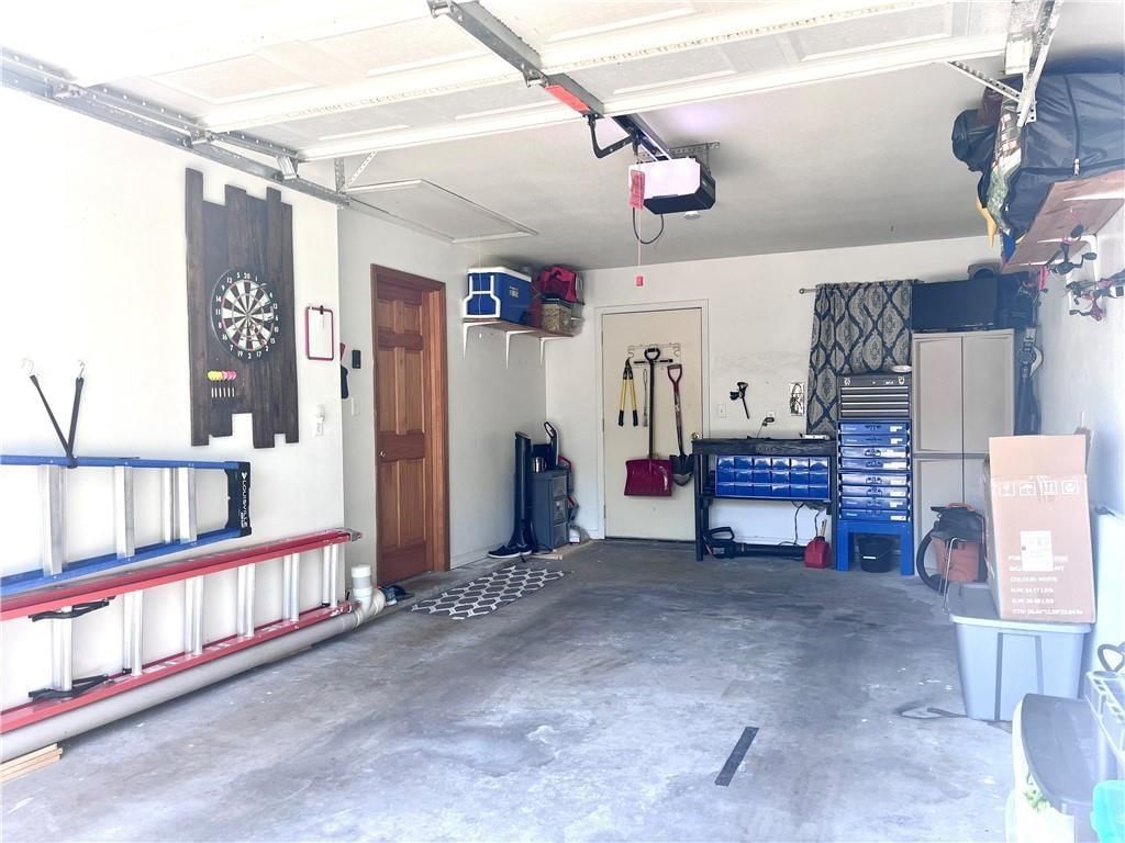 428 W Sycamore Street — photo 25