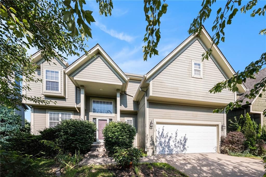13217 Noland Street, Overland Park, KS