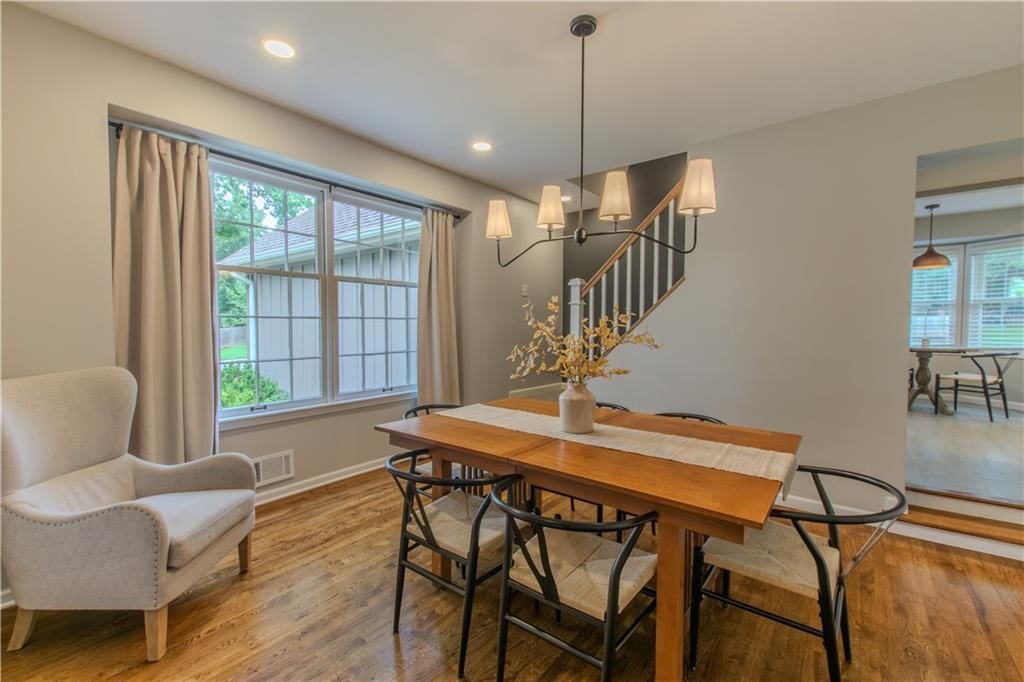 12430 Valley Brook Drive — photo 10